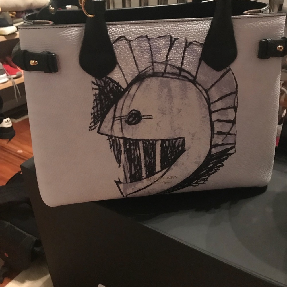 Brand new Burberry bag !